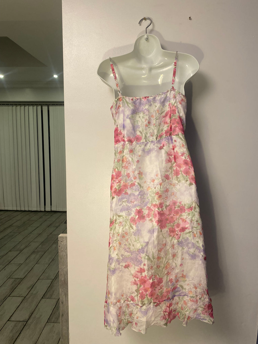 Floral Ruffle Dress - M